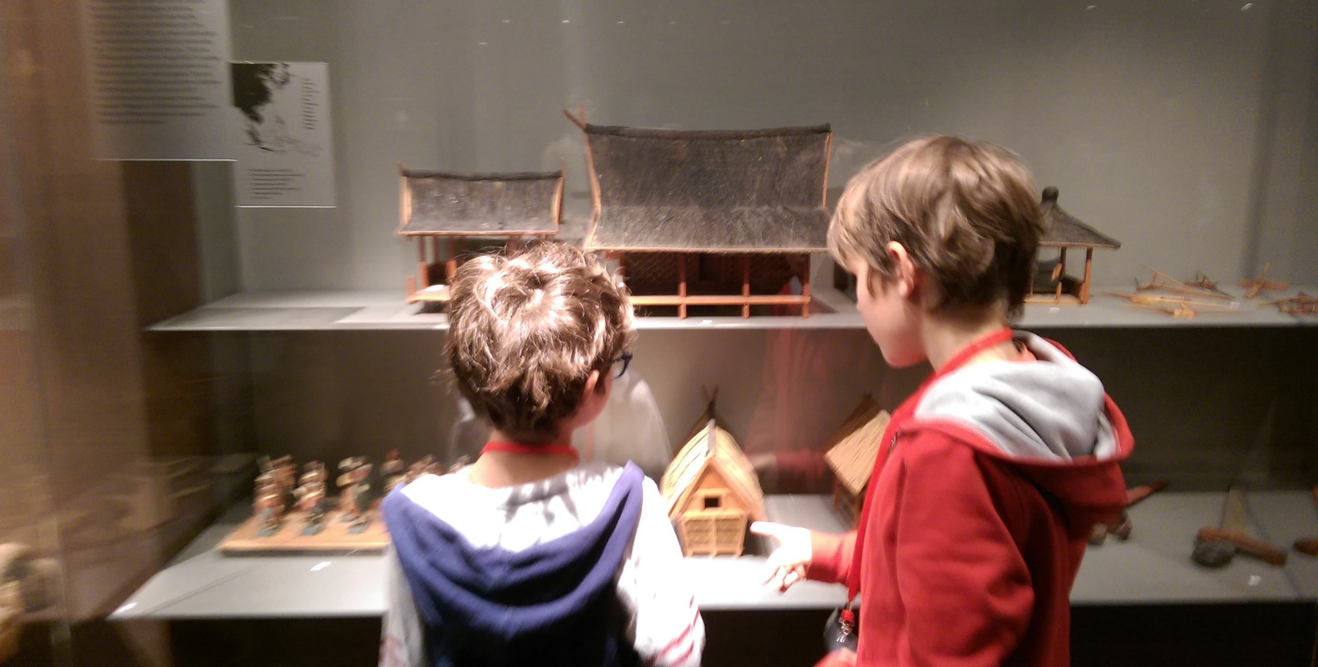 Atelier "Jeux des ailleurs !" pour les enfants au Muséum d'histoire naturelle de La Rochelle